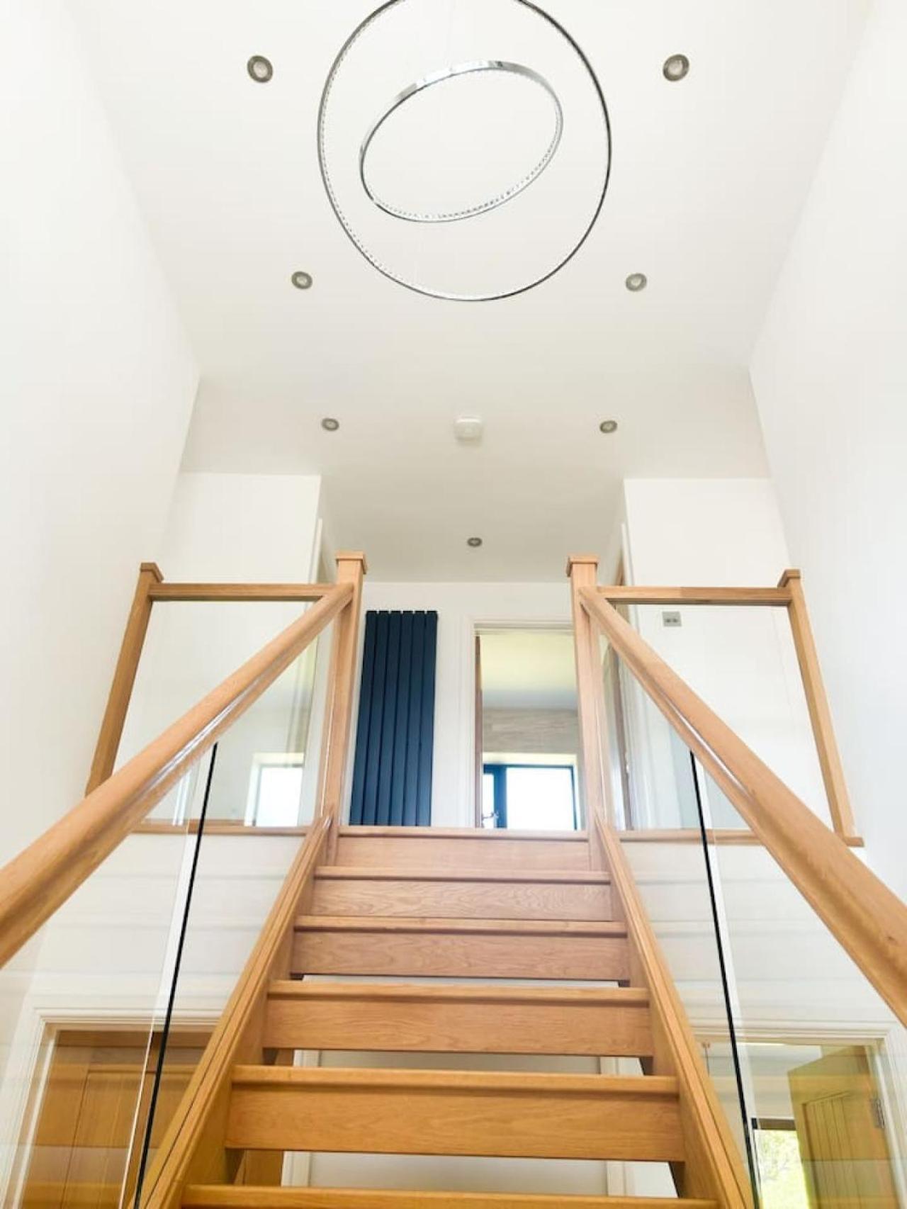 Luxe 5 Bed House In Guildford. Morden Amenities Villa Normandy Dış mekan fotoğraf