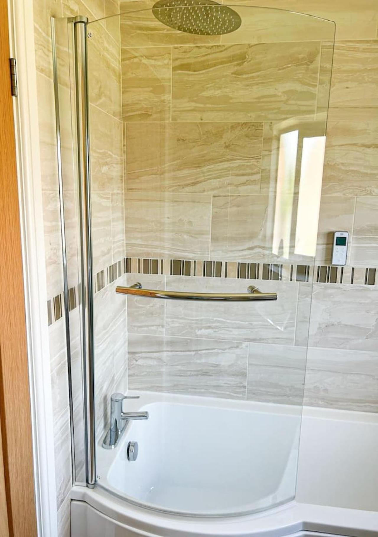 Luxe 5 Bed House In Guildford. Morden Amenities Villa Normandy Dış mekan fotoğraf